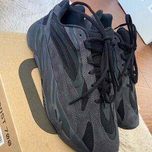 Adidas Yeezy Boost 700 V2 – Vanta (Black) – Like New with Tags